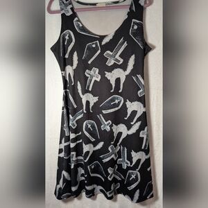 Black and White Graphic Midi Dress